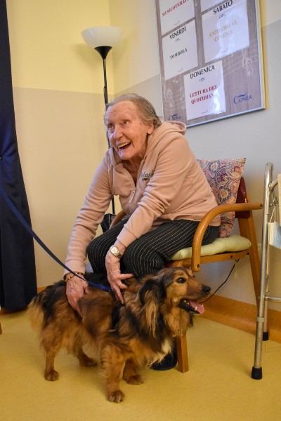 Pet therapy, anziani e disturbi mentali – Orpea Pet therapy, anziani e disturbi mentali - Orpea